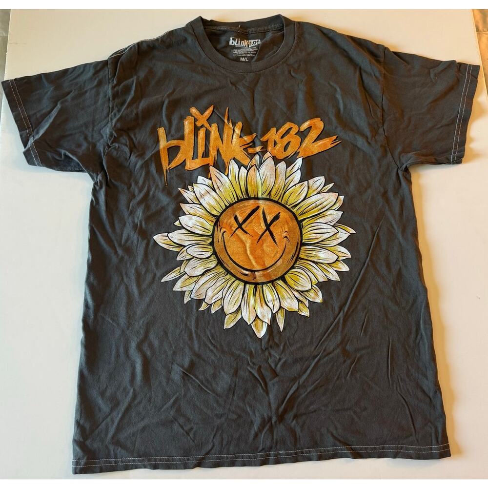 NWOT Blink 182 Sunflower Grey Tee